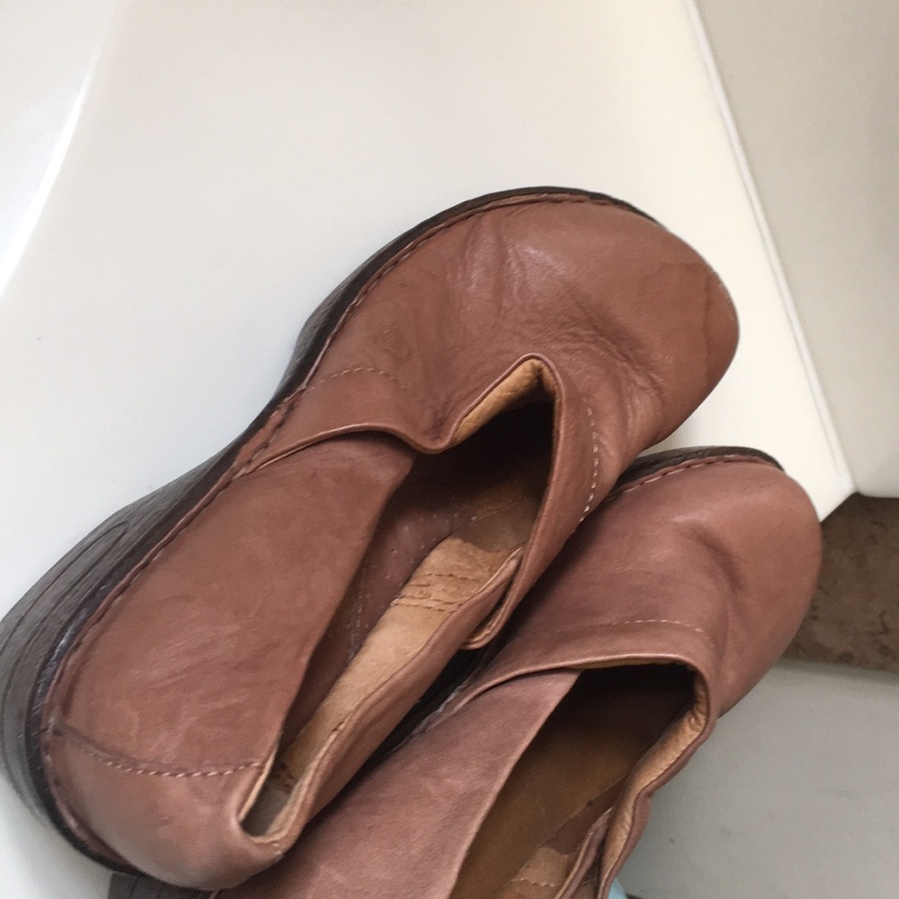 Born slip on clogs
